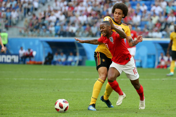 的碰撞充滿 的碰撞充滿